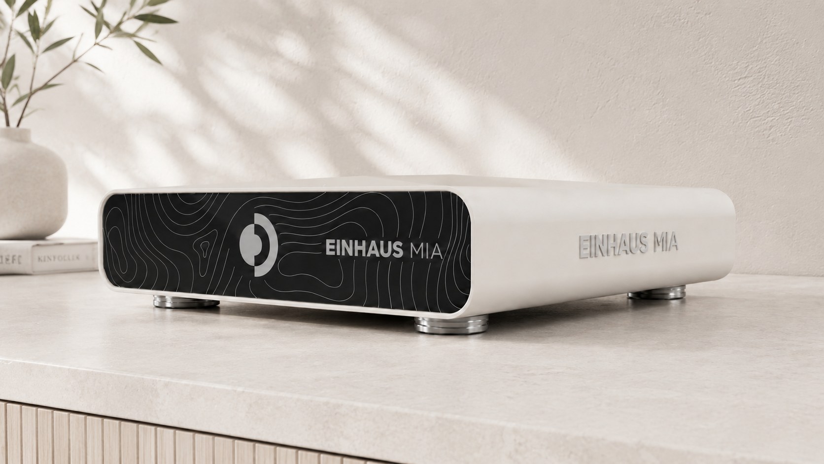 EINHAUS MIA